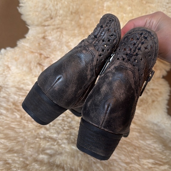 Circle G Leather Ankle Boots - Picture 3 of 8